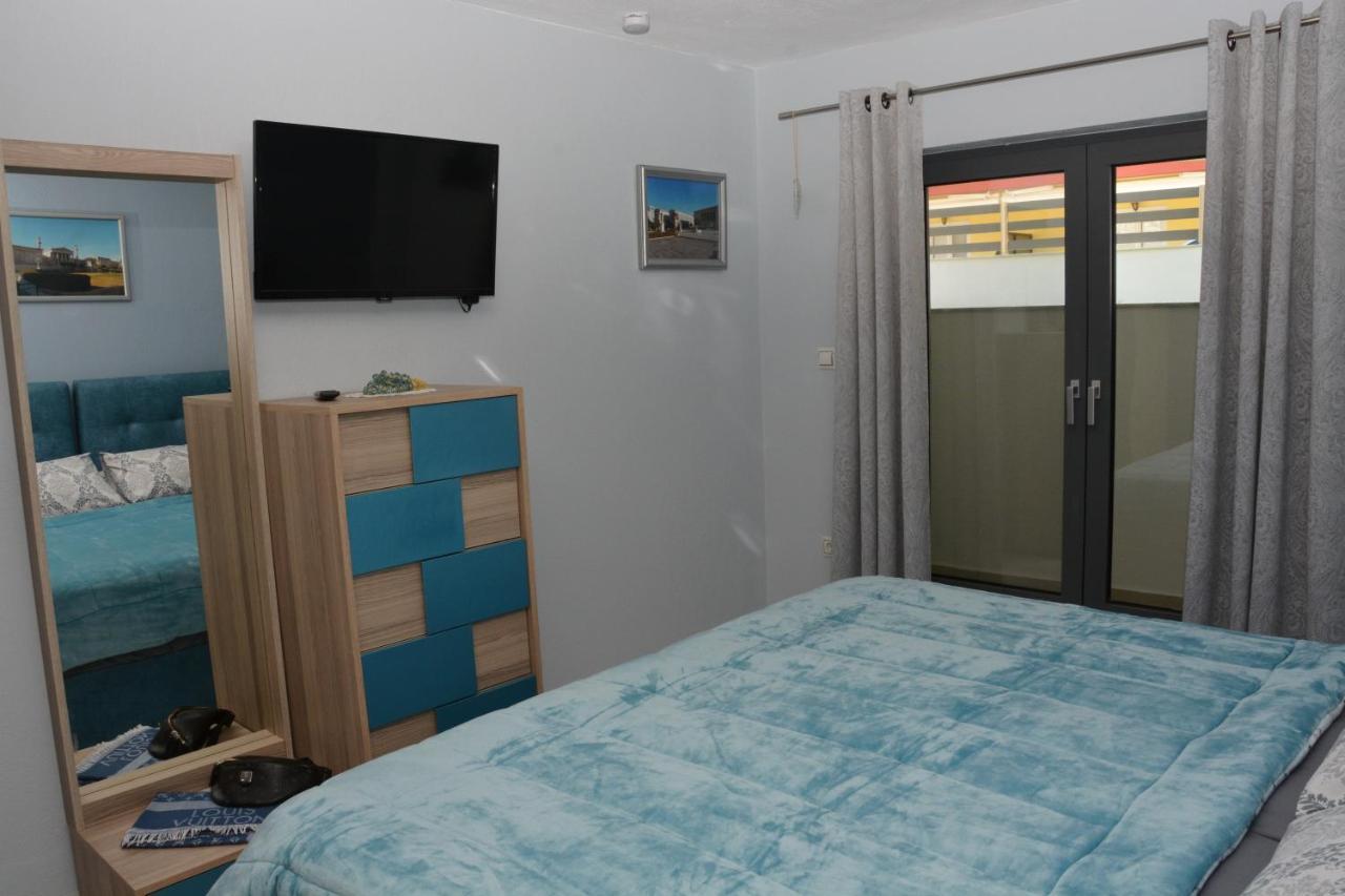 Pegasus Sea View Luxury Apartments Vrasná Buitenkant foto